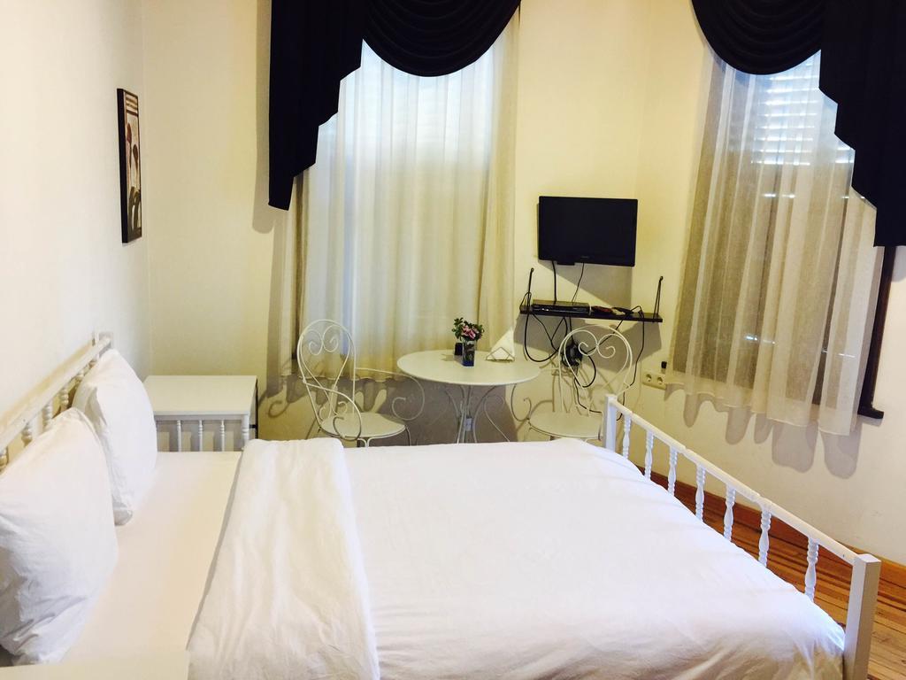 Pastor Historical Apart-Hotel The Gulf Of İzmir Extérieur photo