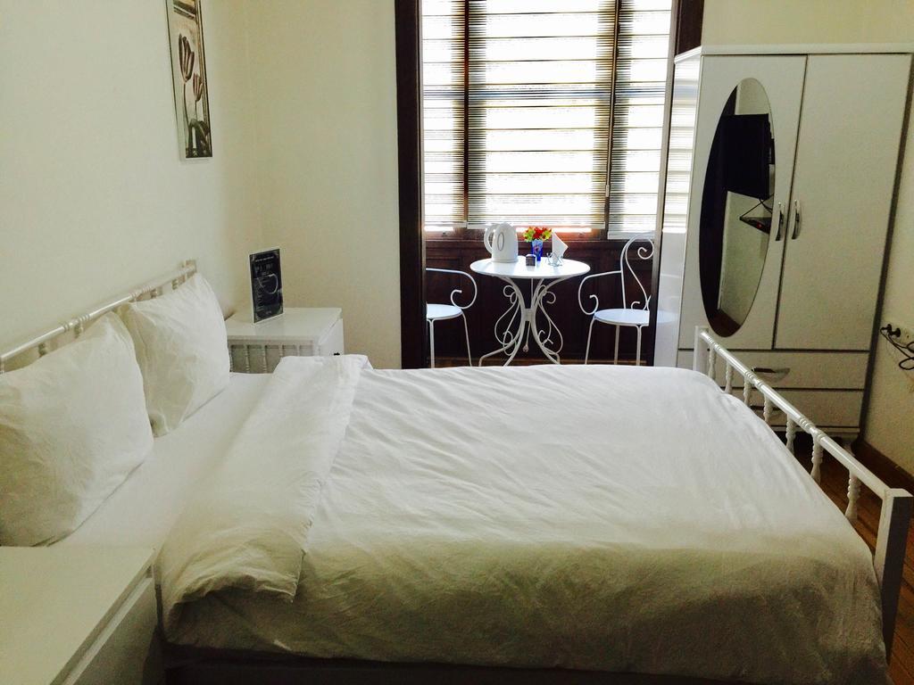 Pastor Historical Apart-Hotel The Gulf Of İzmir Extérieur photo
