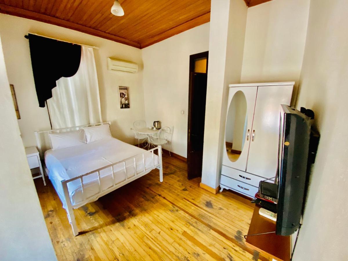 Pastor Historical Apart-Hotel The Gulf Of İzmir Extérieur photo