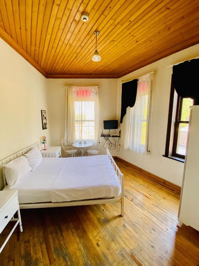 Pastor Historical Apart-Hotel The Gulf Of İzmir Extérieur photo
