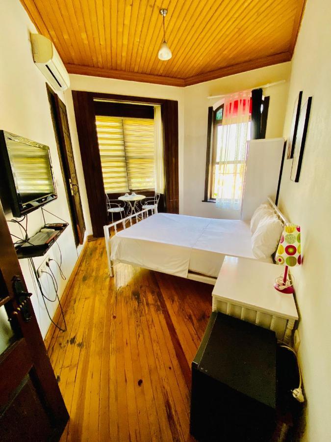 Pastor Historical Apart-Hotel The Gulf Of İzmir Extérieur photo